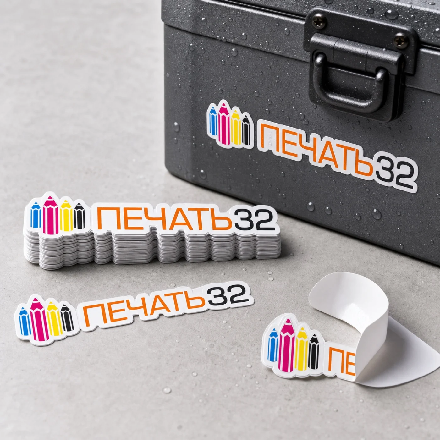 Виниловые фигурные наклейки на белой плёнке ПЕЧАТЬ32